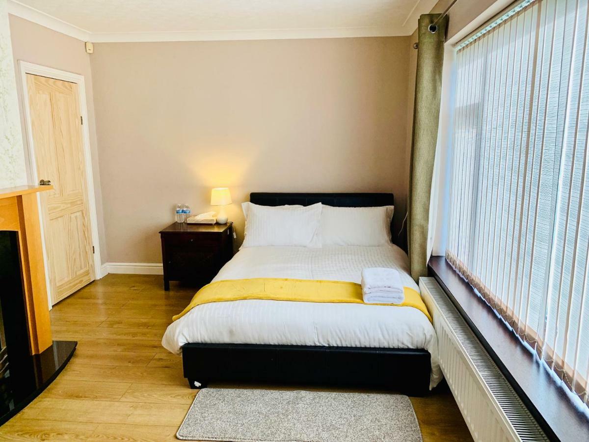 Housefield Stay Bucknall  외부 사진