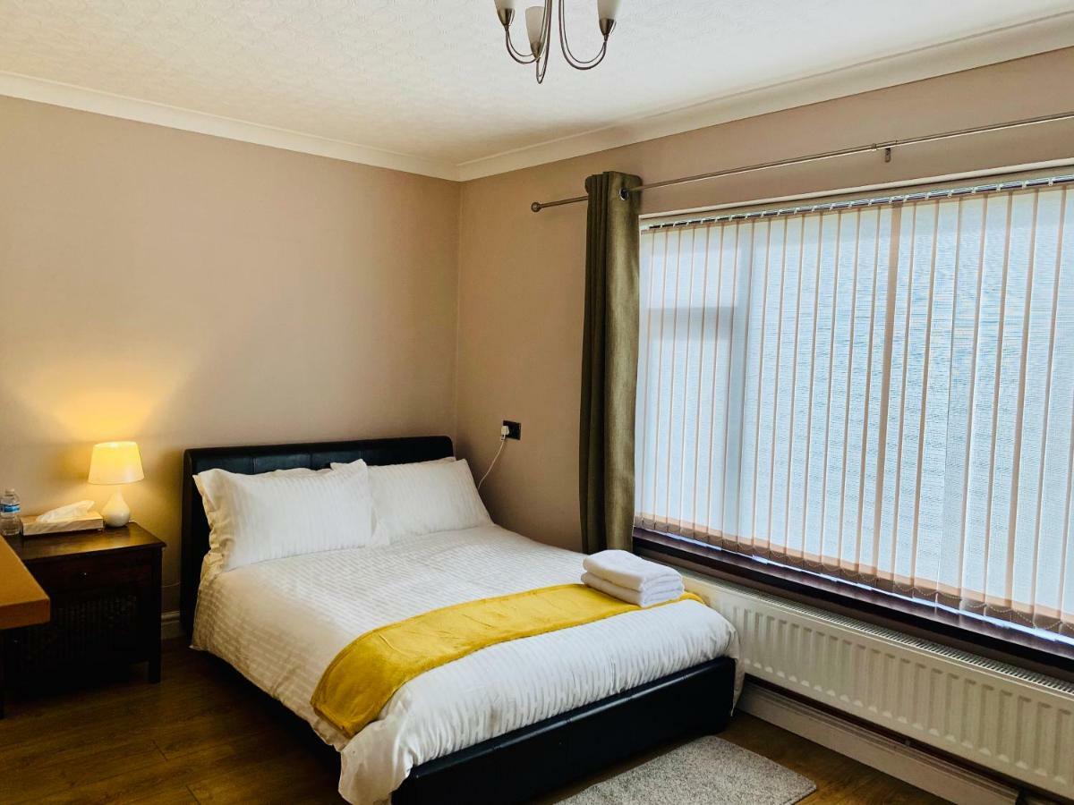 Housefield Stay Bucknall  외부 사진